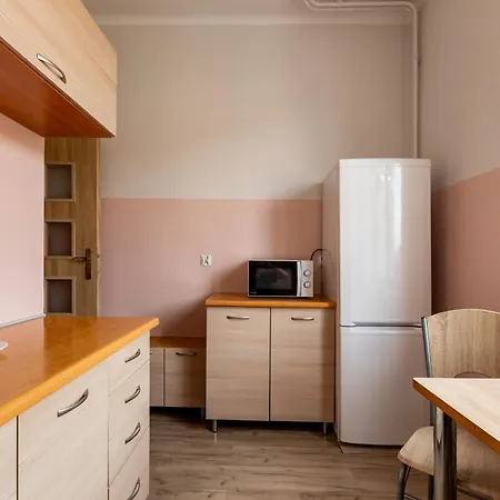 Raclawicka Standard By Bookinghost Apartamento *
